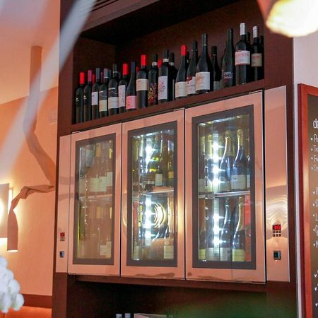 Locanda Mezzosale 科内利亚诺 外观 照片